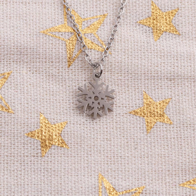 Wholesale Christmas Snowflake Pendant Stainless Steel Necklace Gift