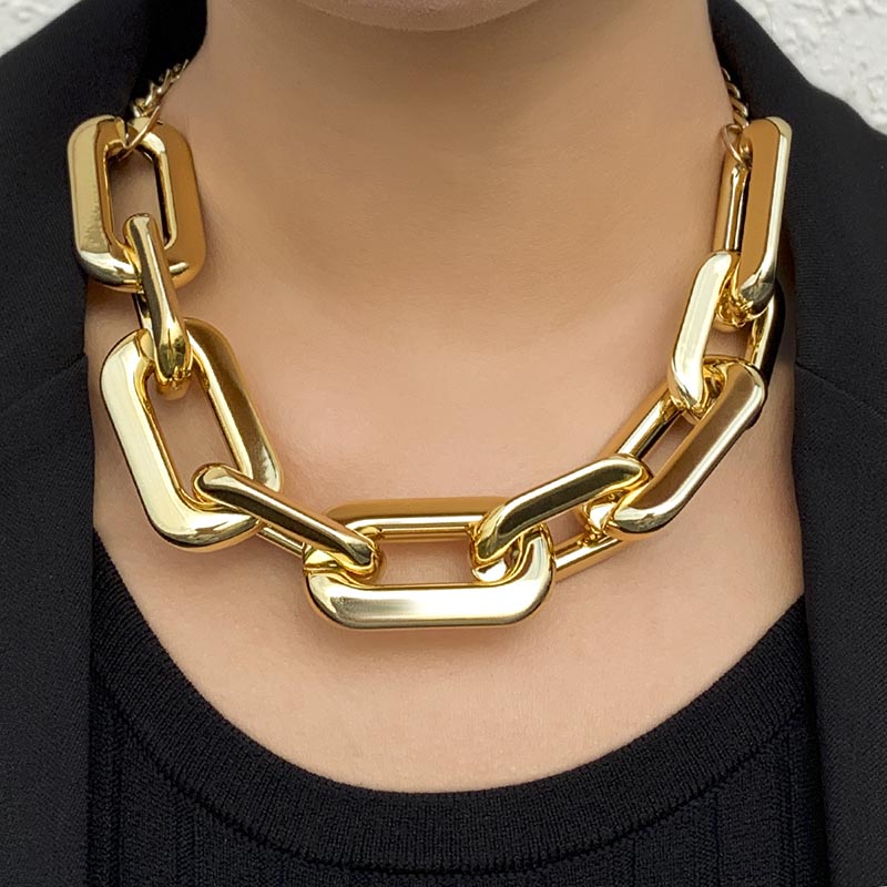 Hip-hop Trend Geometric Single-layer Clavicle Pendant Punk Style Metal Buckle Chain Necklace Distributor