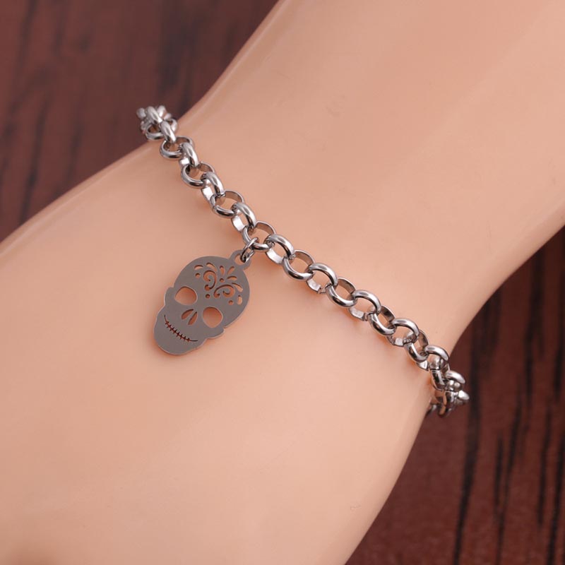 Fashion Simple Stainless Steel Skull Accessory Bracelet Manufacturer