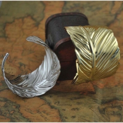 Wholesale Simple Fashion Personality Leaf Bracelet Punk Opening Adjustable