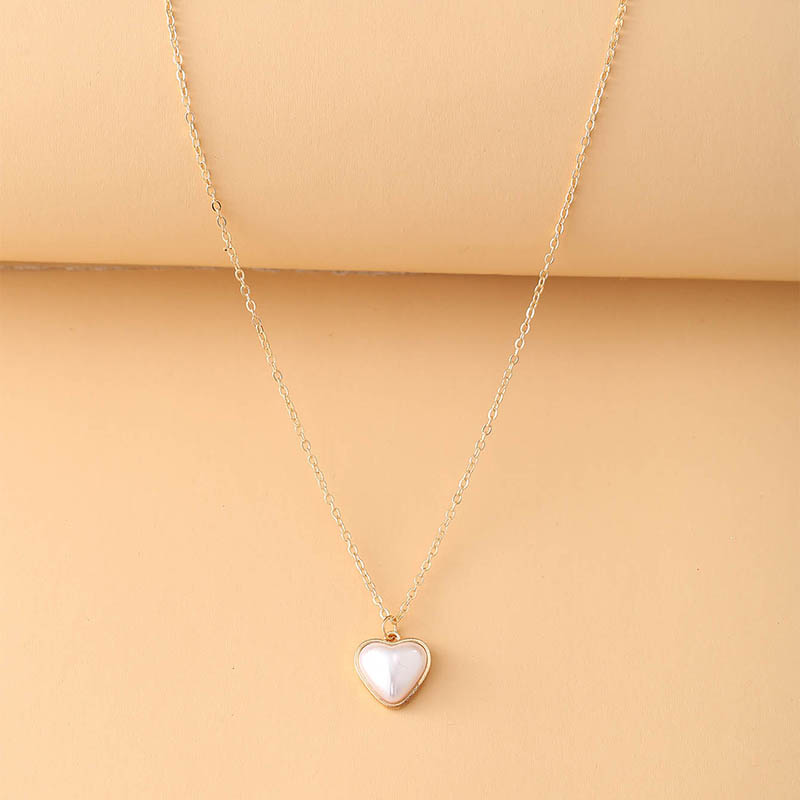 Wholesale Fashionable And Exquisite Jewelry Creative Simple Retro Pearl Heart Pendant
