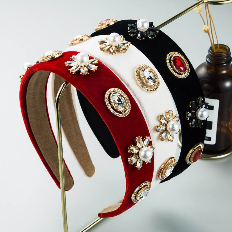 Fashion  Baroque Wind Crystal Large Pearl Headband Luxury Velvet Hair Accessories Distributor