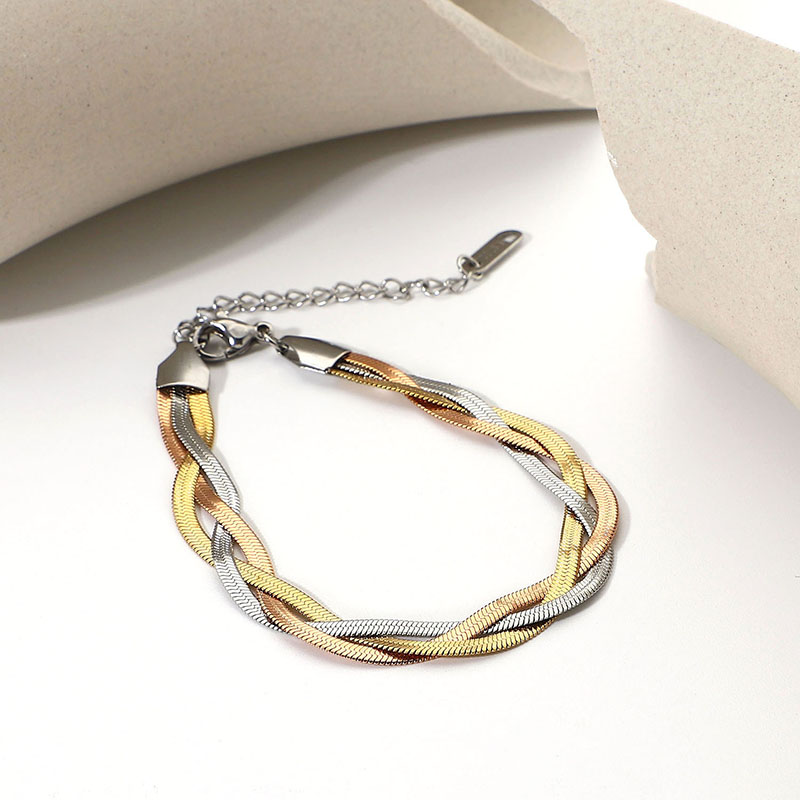 Fashion Simple Titanium Steel Gold-plated Winding Bracelet Women Supplier