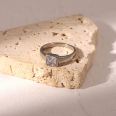 Retro Design Waterproof Zircon Ring Simple Stainless Steel Square Transparent Supplier