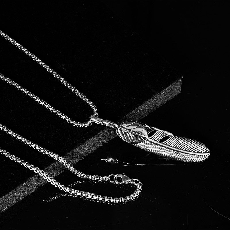Wholesale Stainless Steel Necklace Men's Hip Hop Feather Leaf Pendant Titanium Steel Chain