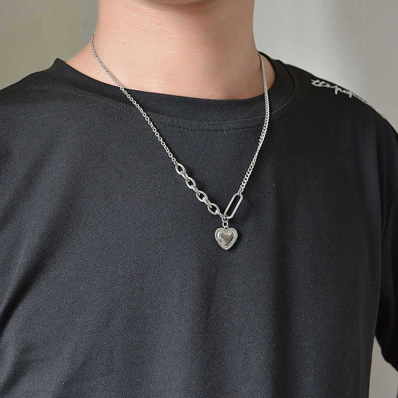 Titanium Steel Chain Splicing Necklace Glossy Love Pendant Asymmetric Chain Distributor