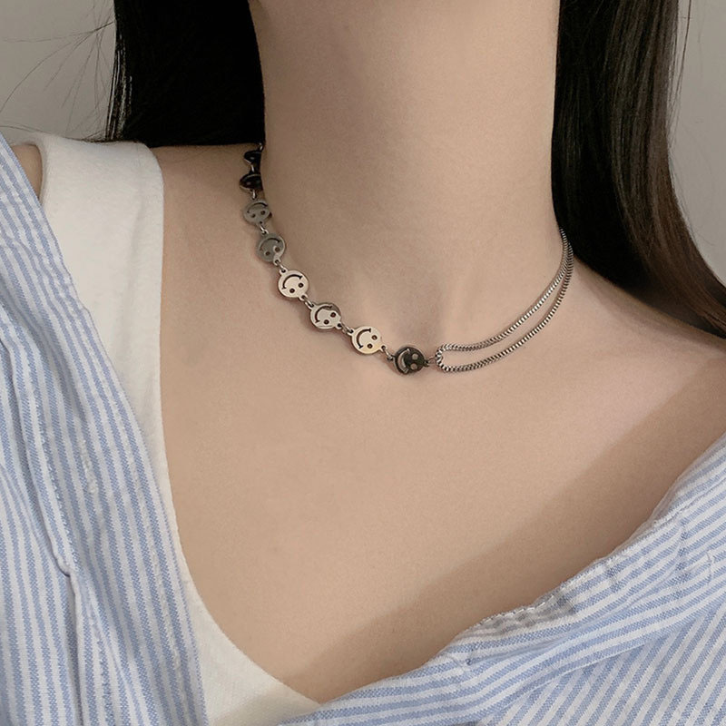 Wholesale Fashion Hip-hop Titanium Steel Necklace Smiley Face Collarbone Chain Necklace