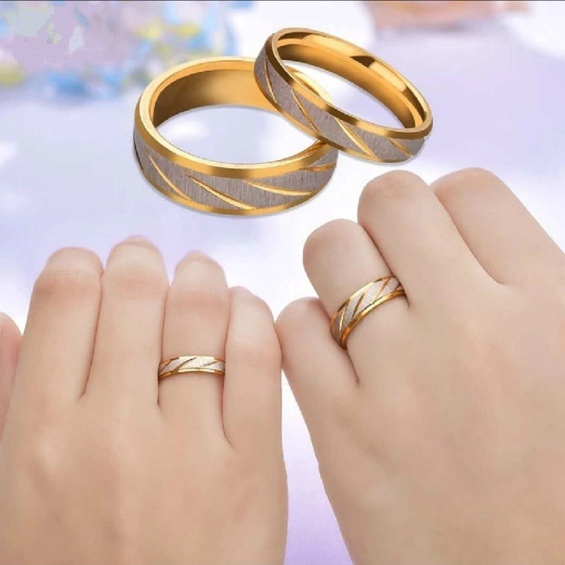 Wholesale Fashion  Novelty Golden Step Couple Rings Vendors