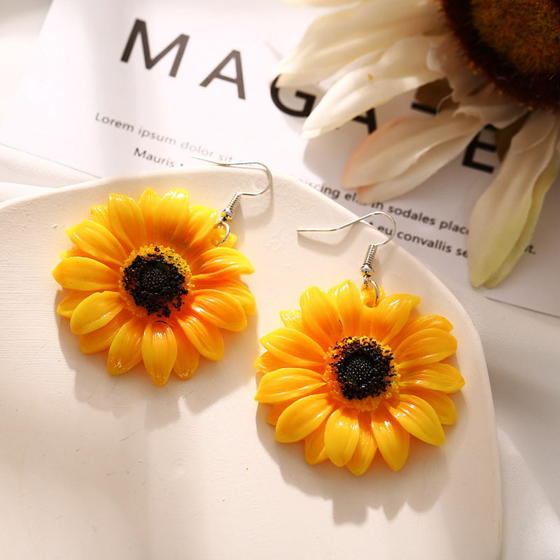 Korean Version Of The  Sunflower Flower Earrings Creative Retro Long Paragraph Distributor