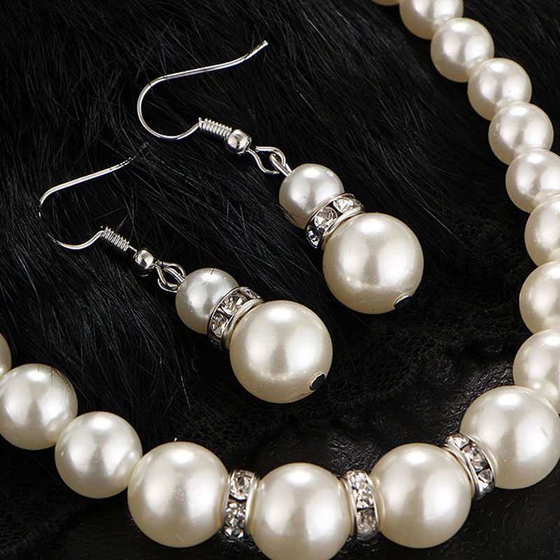 Europe And The United States Artificial Pearls With Diamonds Crystal Necklace Earrings Bracelet Distributor