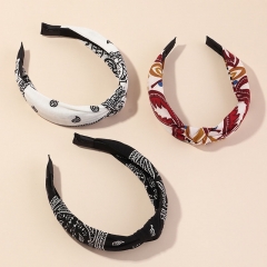 European And American  Retro Baroque National Style Fabric Cross Headband Distributor