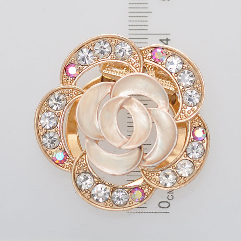 Wholesale Scarf Buckle Temperament Exquisite Flower Colored Diamonds