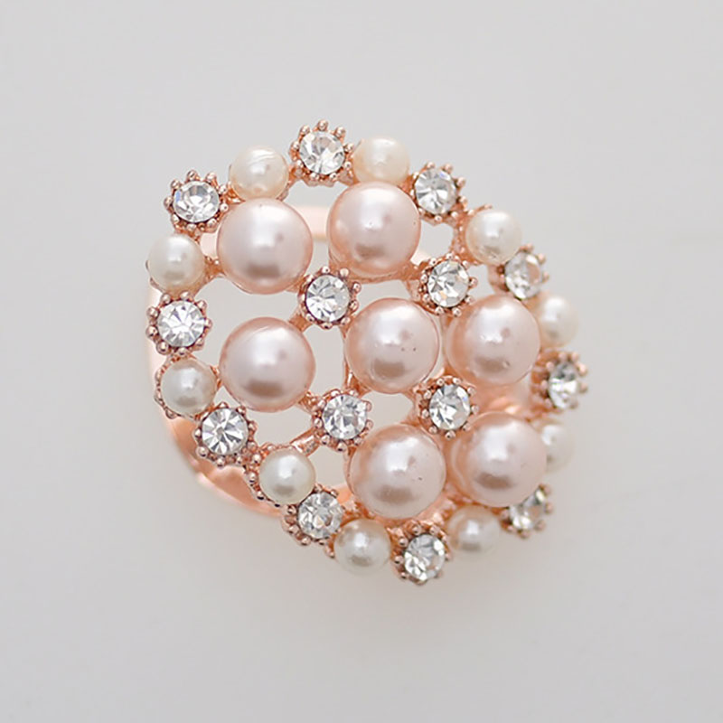 Wholesale Fashion  Round Pearl Scarf Buckle Personality