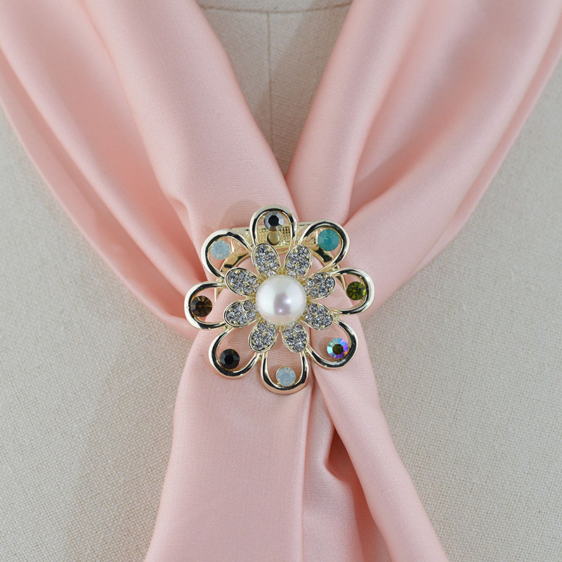 Wholesale Flower Silk Scarf Buckle Brooch Fashion Trend Vendors