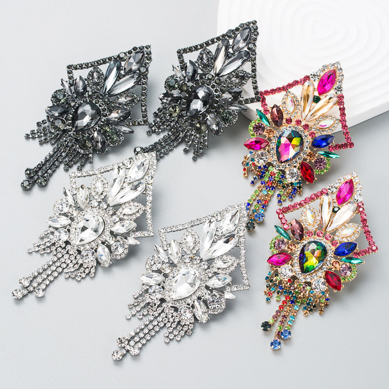 Wholesale Fashion Super Flash Alloy Colored Diamonds Long Tassel Earrings Luxury Vendors