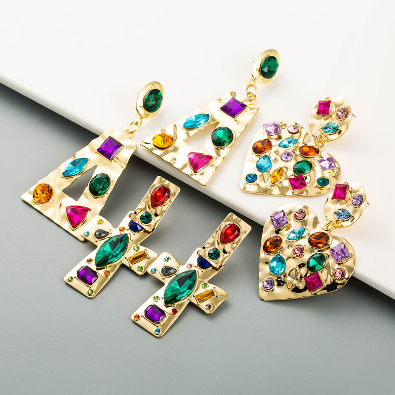 Wholesale Fashion Exaggerated Love-shaped Earrings Alloy Baked With Colorful Rhinestones Vendors