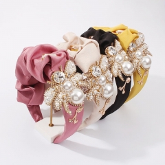 Exaggerated Fashion Headband Imitation Pearls And Diamonds Court Hair Accessory Satin Manufacturer