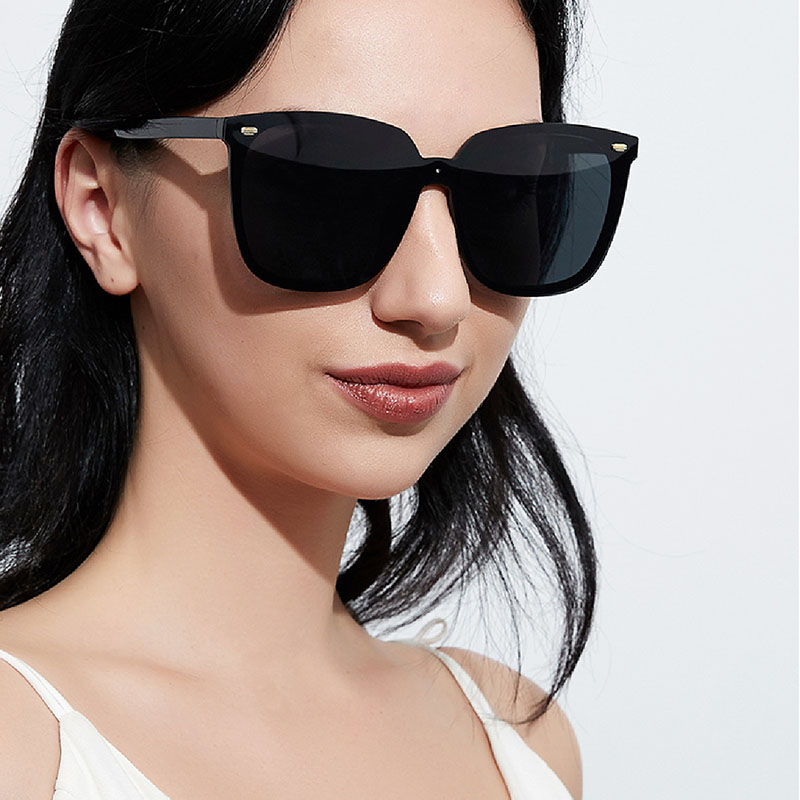 Square Large Frame Rivets Street Trend Vegan Sunglasses Manufacturer