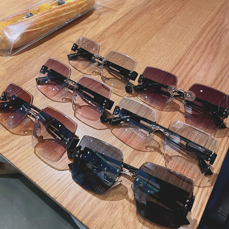 Gradient Color Rectangular Frameless Cutting Edge Sunglasses Personality Hollow Mirror Legs Distributor