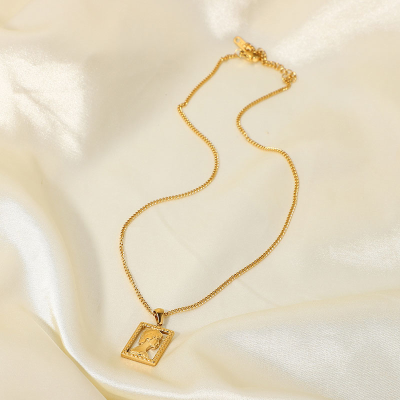 Wholesale 18k Gold Plated Stainless Steel Square Hollow Necklace