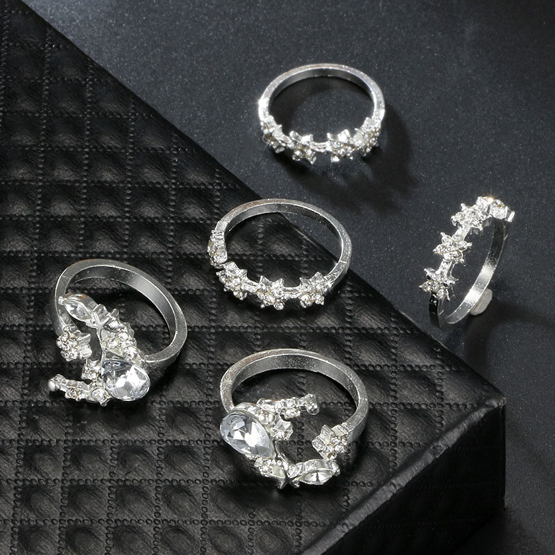 Bohemian 5 Pieces Set Diamond Set Ring Vintage Wedding Festival Stars Moon Crystal Ring Manufacturer