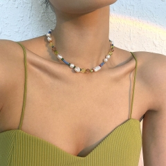 Wholesale Fashion Shaped Pearl Collarbone Chain Colorful Beads Bohemian Necklace Vendors