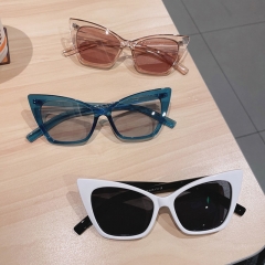 Wholesale Retro Triangle Cat-eye Sunglasses Vendors