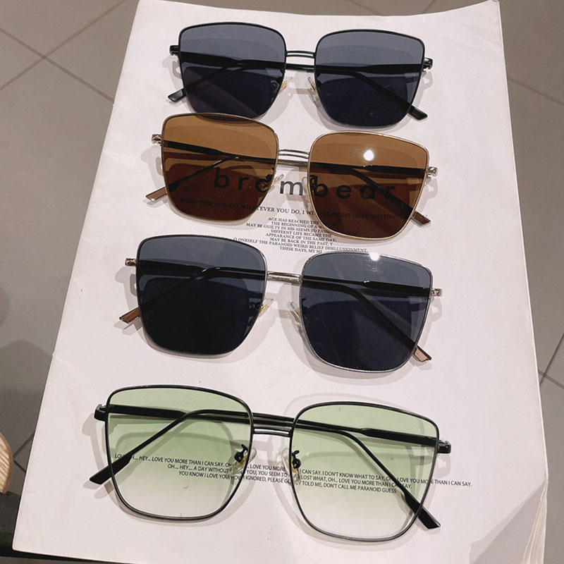 Wholesale Metal Frame Square Fashion Retro Sunglasses Vendors