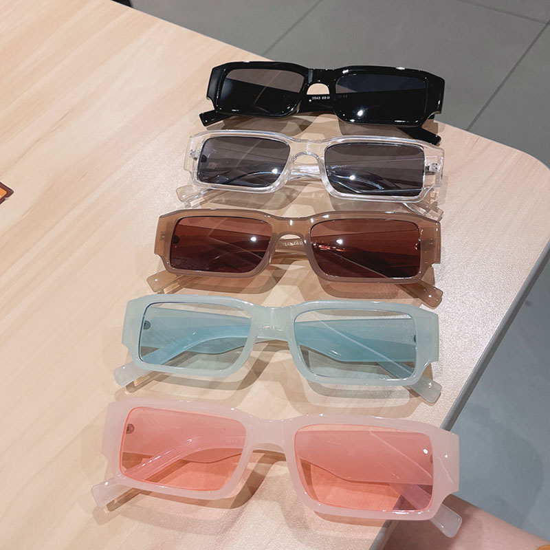 Wholesale Trendy Colored Sunglasses Small Frame Vendors