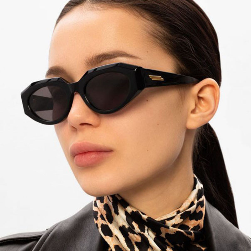Trendy Cat-eye Sunglasses Distributor