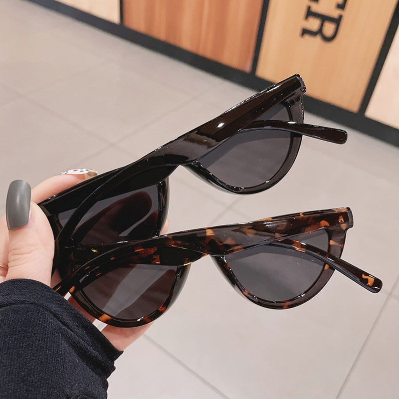 Wholesale Retro Cat Eye Leopard Print Sunglasses Hip-hop Vendors