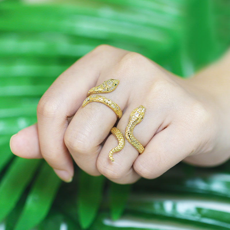 Wholesale Vintage Snake 18k Real Gold Plated Index Finger Ring With Diamonds