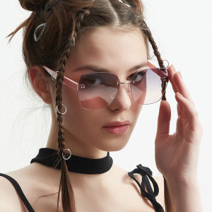 Rimless Diamond Slicing Rivets Summer Fresh Sunglasses