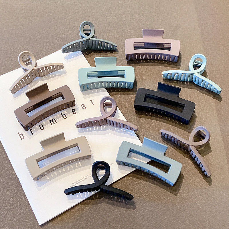 Square Simple Temperament Large Grab Clip Shark Clip Supplier