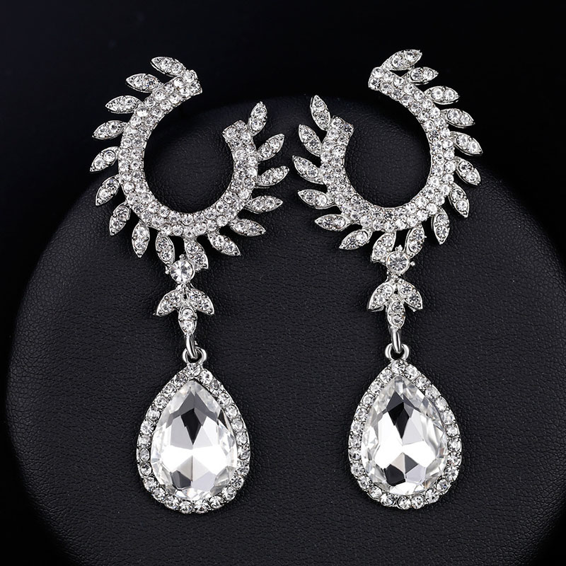 Simple Alloy With Diamonds Droplet Earrings Crystal Earrings Manufacturer