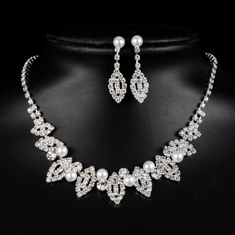Fashion High-end Pearl And Diamond Necklace Earrings Two-piece Set Manufacturer