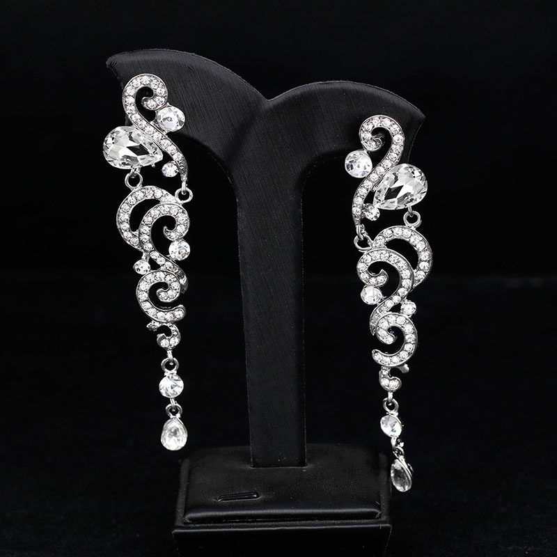 Popular Long Crystal Earrings Full Of Diamonds Temperament Earrings Distributor