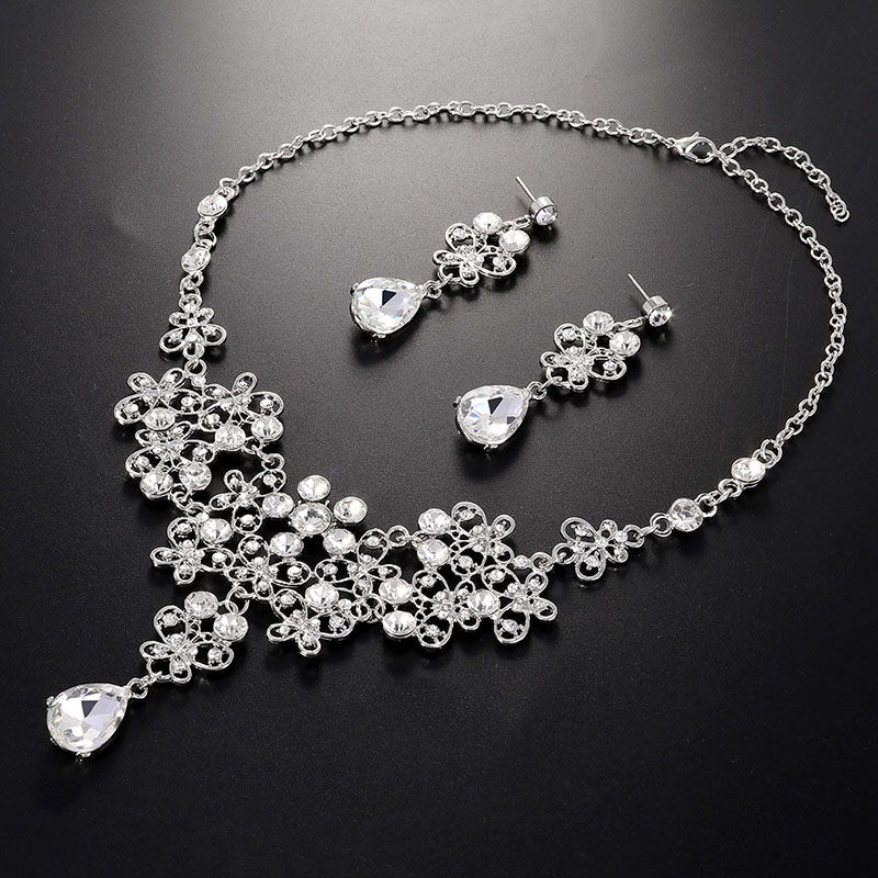 Fashion Butterfly White Rhinestone Glass Flower Necklace Set Manufacturer