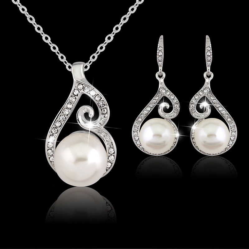 Literary Pearl Necklace Earring Set Simple And Fashionable Distributor