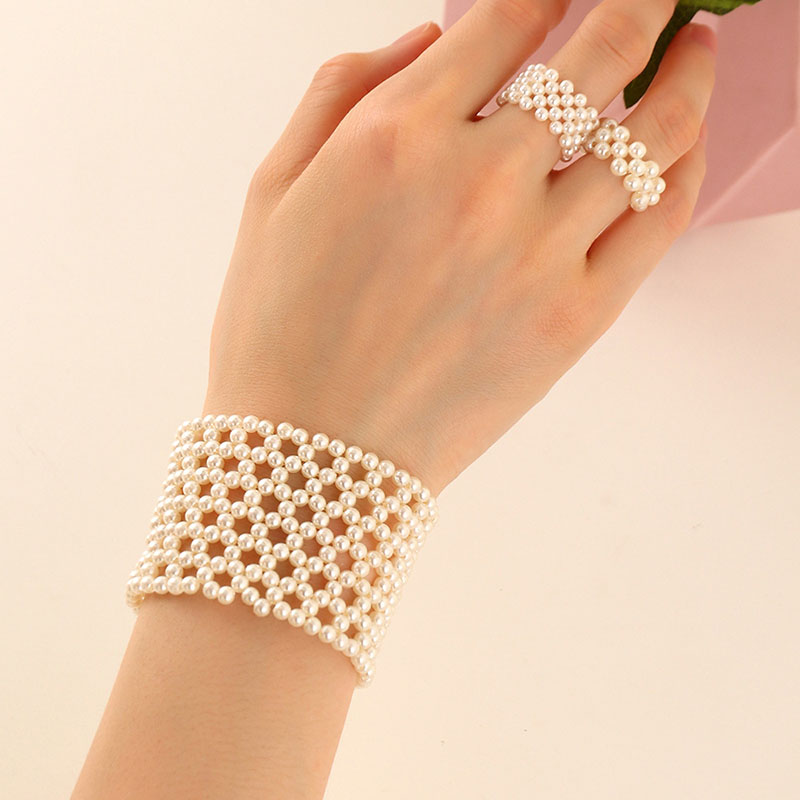 Braided Pearl Bracelet Hollow Temperament Stretch Bracelet Ring Pearl String Supplier