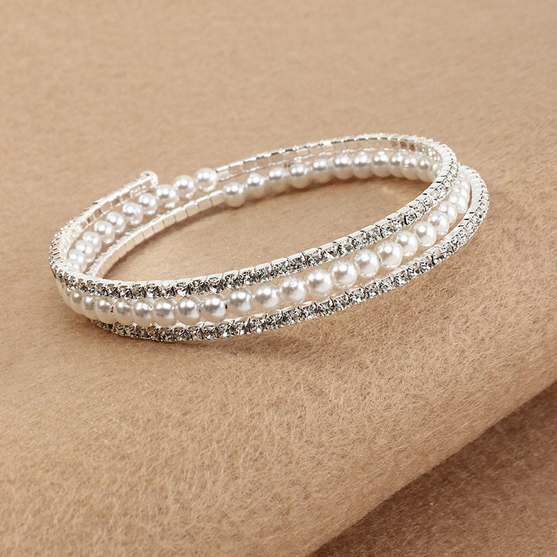 Temperament Fashion Pearl Popular Diamond Bracelet Supplier