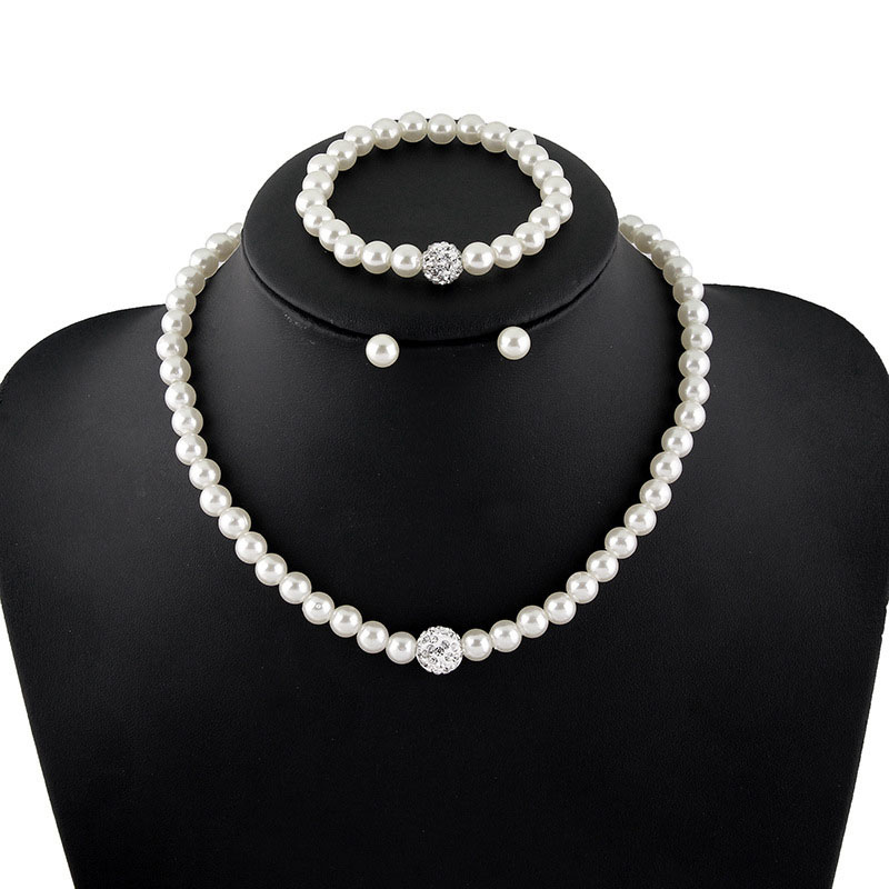 Pearl Necklace Set Distributor