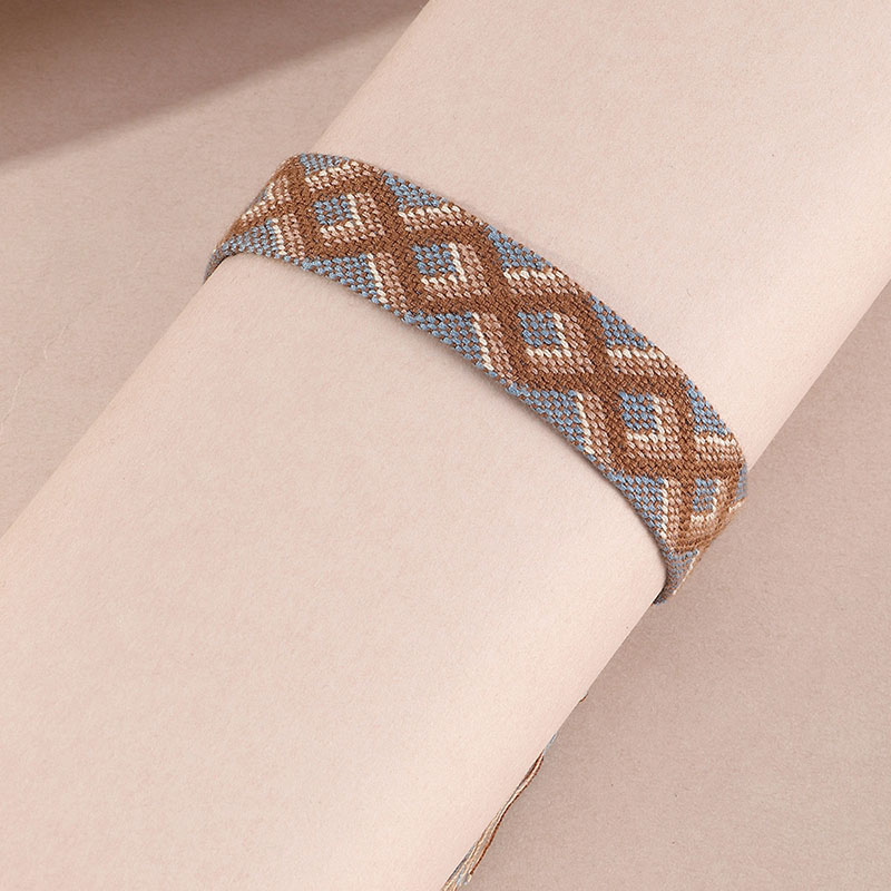 Patterned Polyester Braided Tassel Bracelet Supplier