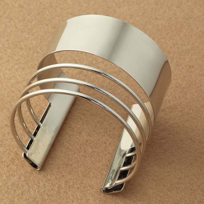 Punk Style Heavy Metal Glossy Geometric Hollow Bracelet Supplier