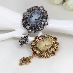 Vintage Beauty Head Crystal Brooch Alloy Rhinestone-encrusted Accessory Pins Manufacturer