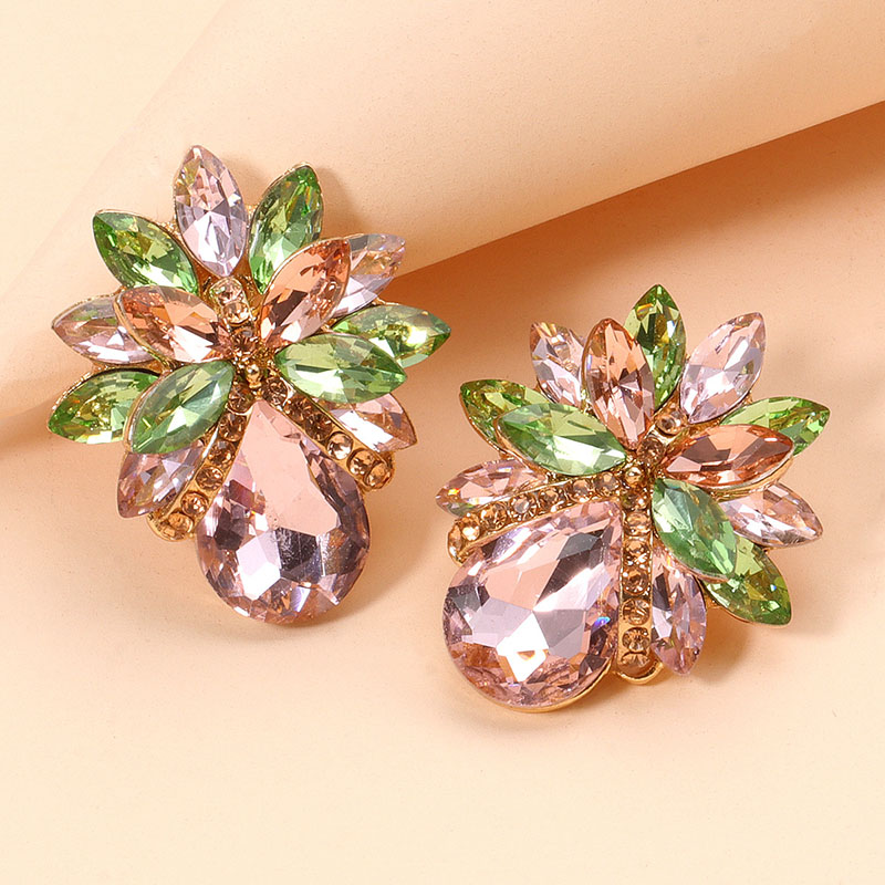 Fashion Ladies Accessories Flower Diamond Studded Earrings Distributor