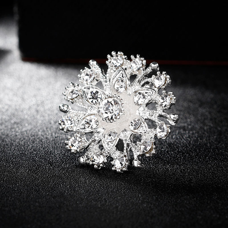 Silver Crystal Rhinestone Small Size Corsage Lapel Pin Clothing Manufacturer