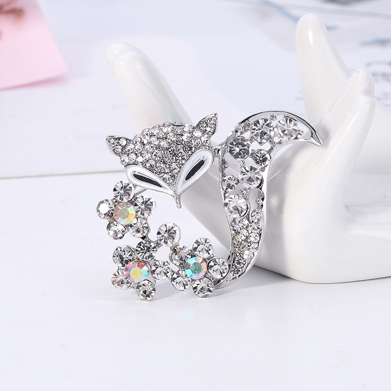 Wholesale Simple Fox Alloy Drip Oil Rhinestone Brooch