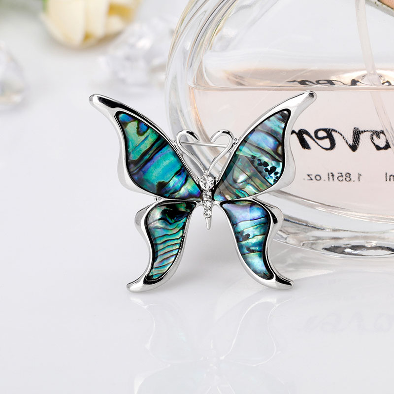 Wholesale Fashion Corsage High-grade Butterfly Brooch Shell Series