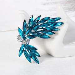 Wholesale Simple Fashion Crystal Glass Alloy Brooch